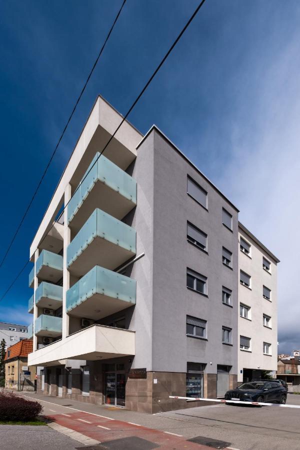 Apartment Zagreb, 0-24, Self Service Check-In, Free Parking Ngoại thất bức ảnh