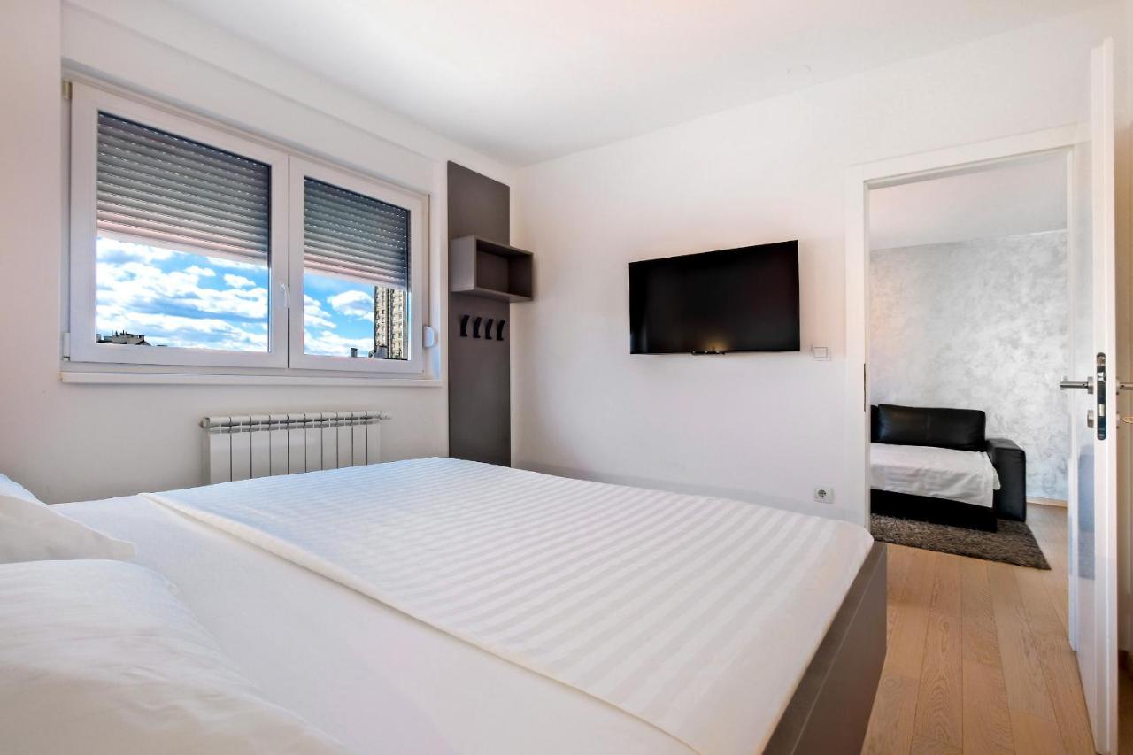 Apartment Zagreb, 0-24, Self Service Check-In, Free Parking Ngoại thất bức ảnh