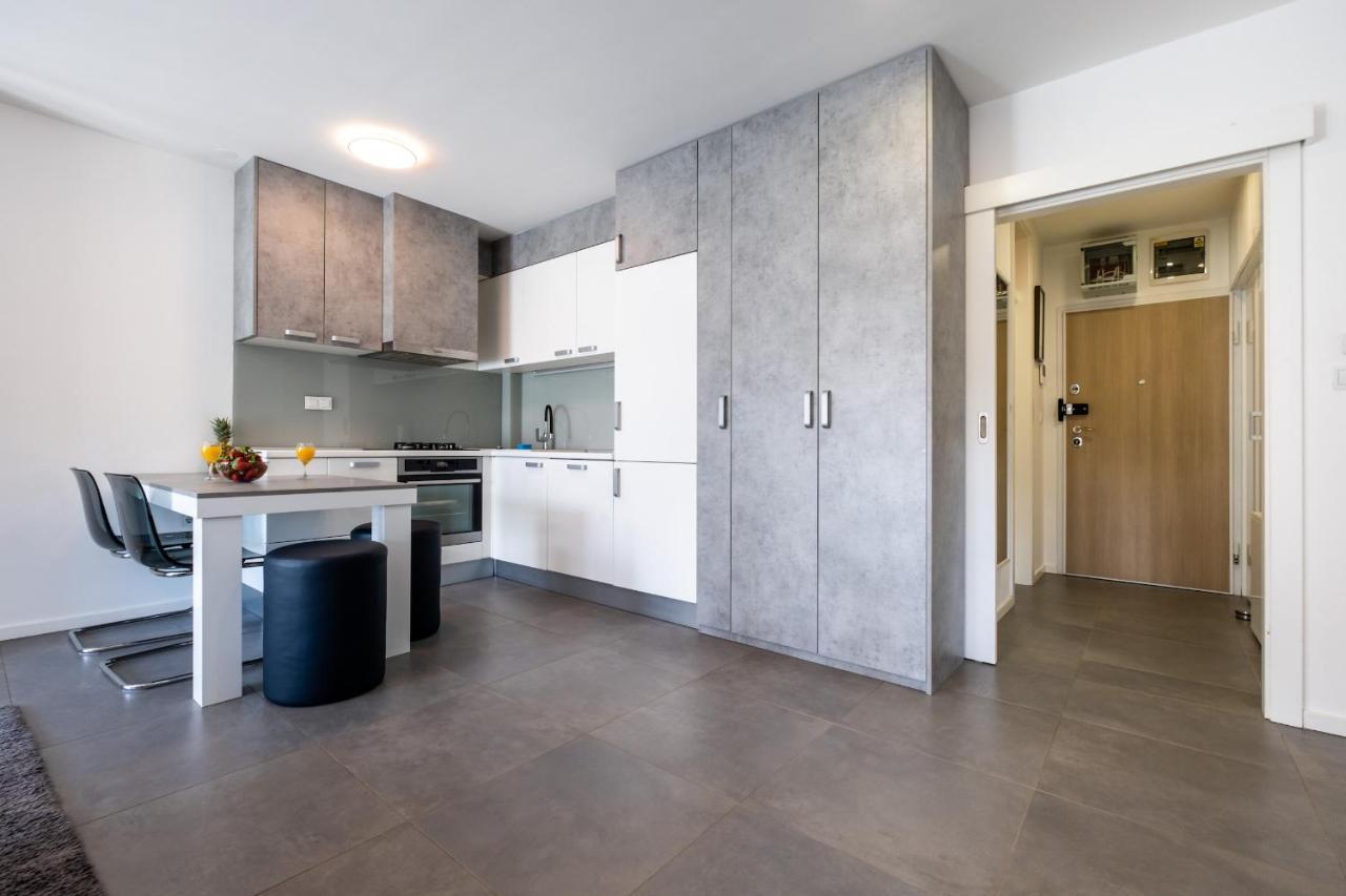 Apartment Zagreb, 0-24, Self Service Check-In, Free Parking Ngoại thất bức ảnh