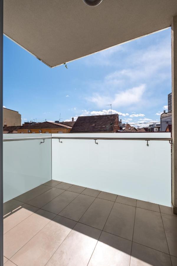 Apartment Zagreb, 0-24, Self Service Check-In, Free Parking Ngoại thất bức ảnh