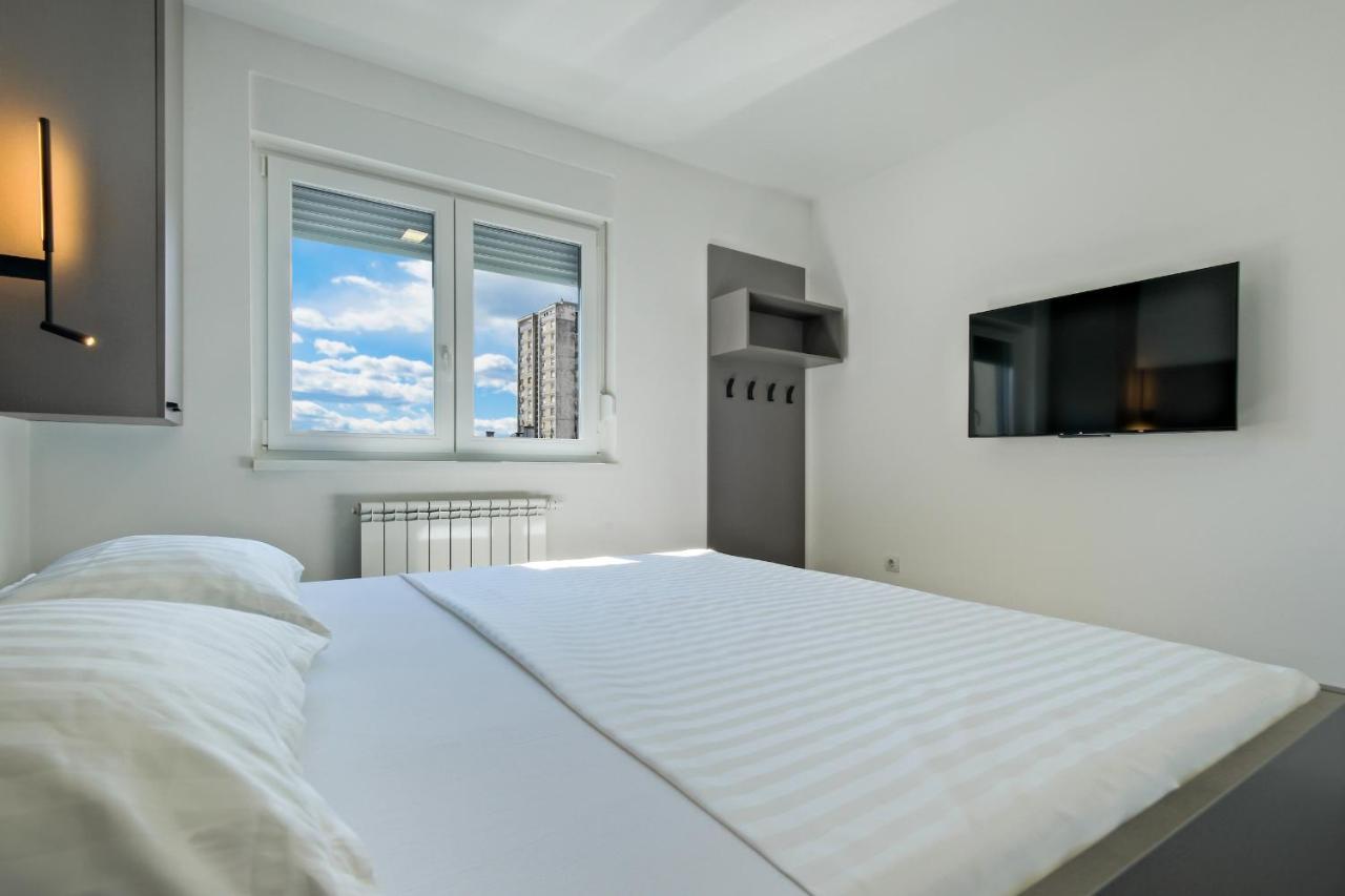Apartment Zagreb, 0-24, Self Service Check-In, Free Parking Ngoại thất bức ảnh