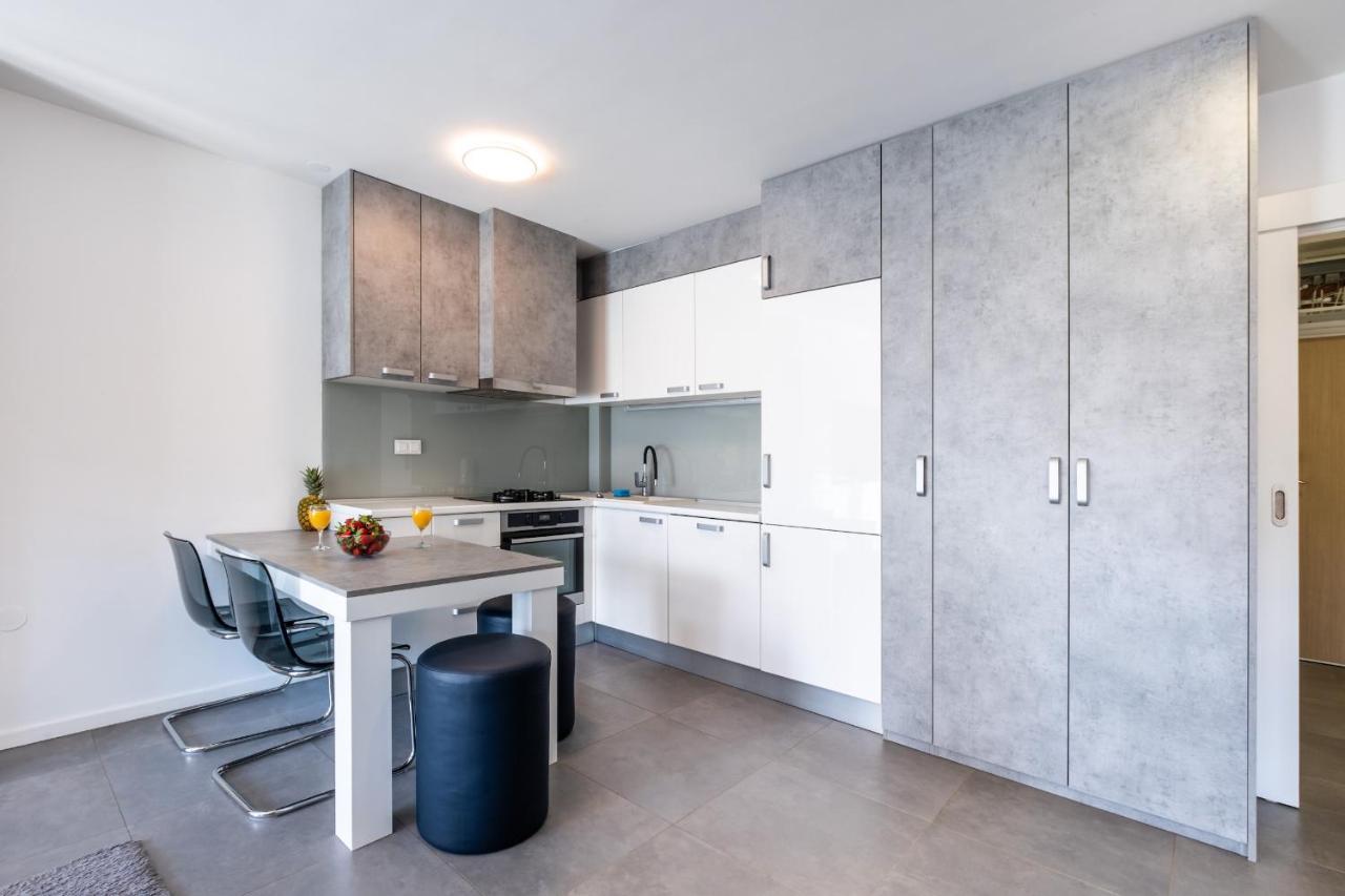 Apartment Zagreb, 0-24, Self Service Check-In, Free Parking Ngoại thất bức ảnh