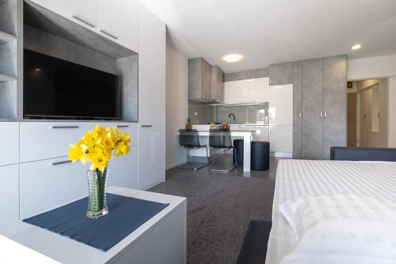 Apartment Zagreb, 0-24, Self Service Check-In, Free Parking Ngoại thất bức ảnh