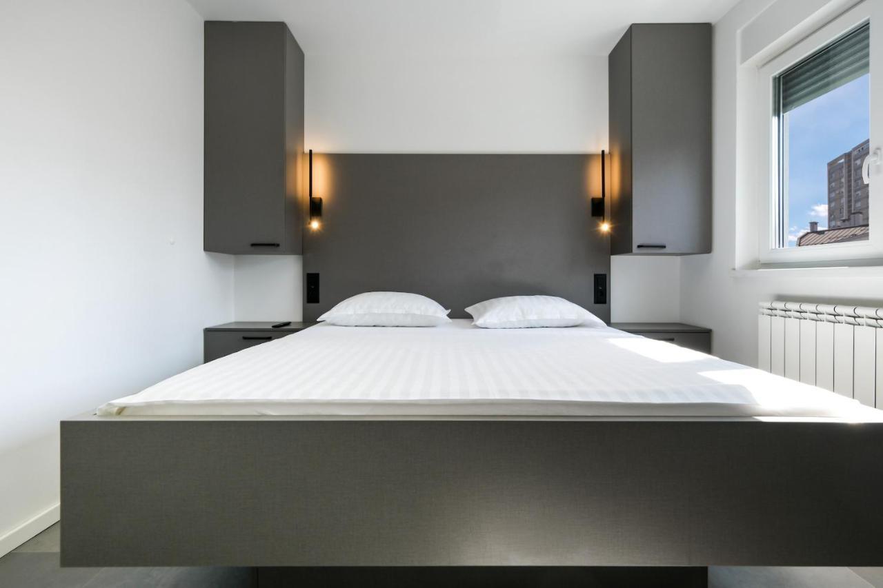 Apartment Zagreb, 0-24, Self Service Check-In, Free Parking Ngoại thất bức ảnh
