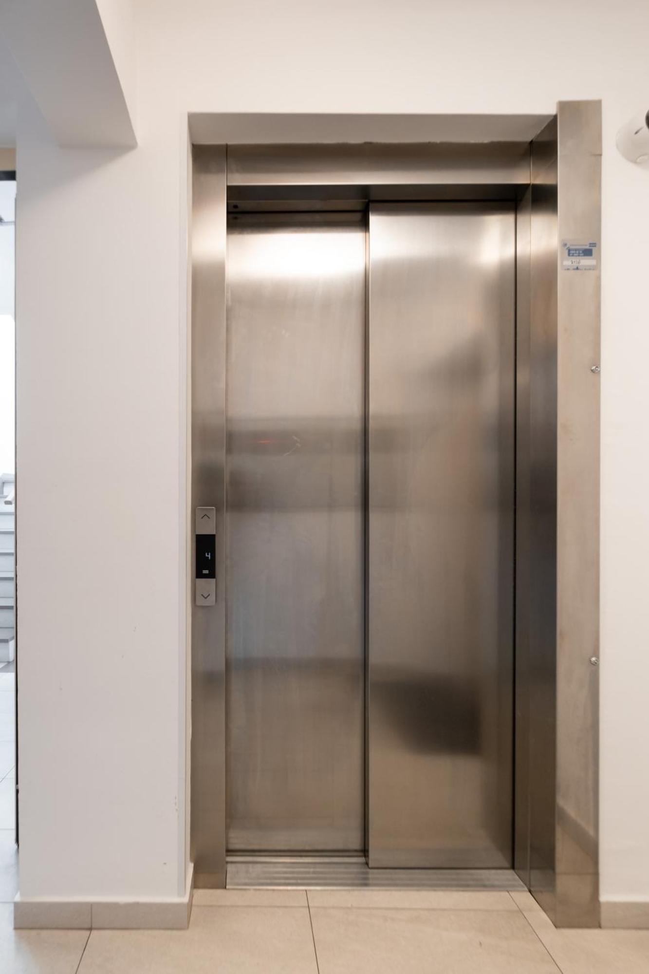 Apartment Zagreb, 0-24, Self Service Check-In, Free Parking Ngoại thất bức ảnh