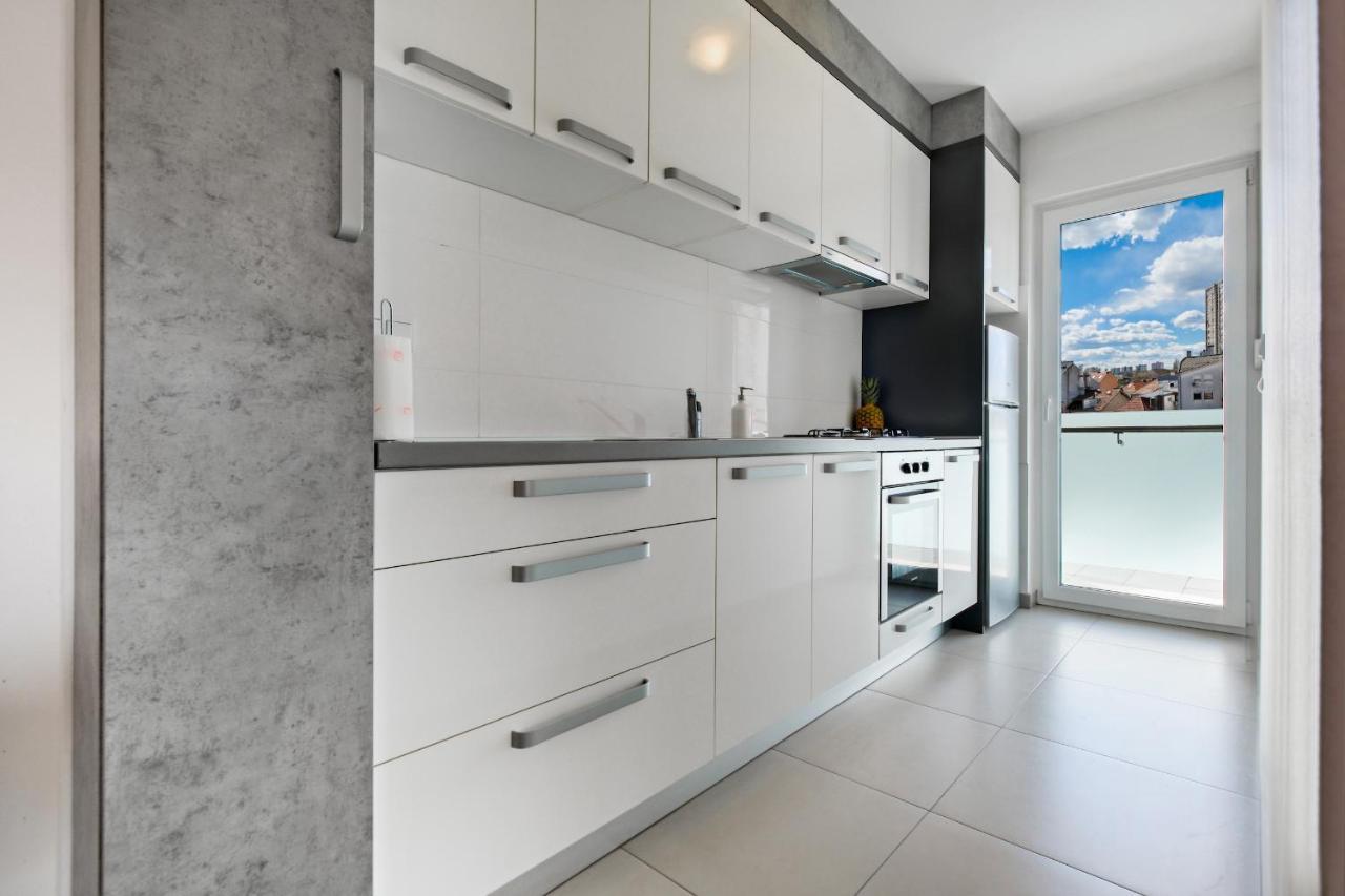 Apartment Zagreb, 0-24, Self Service Check-In, Free Parking Ngoại thất bức ảnh