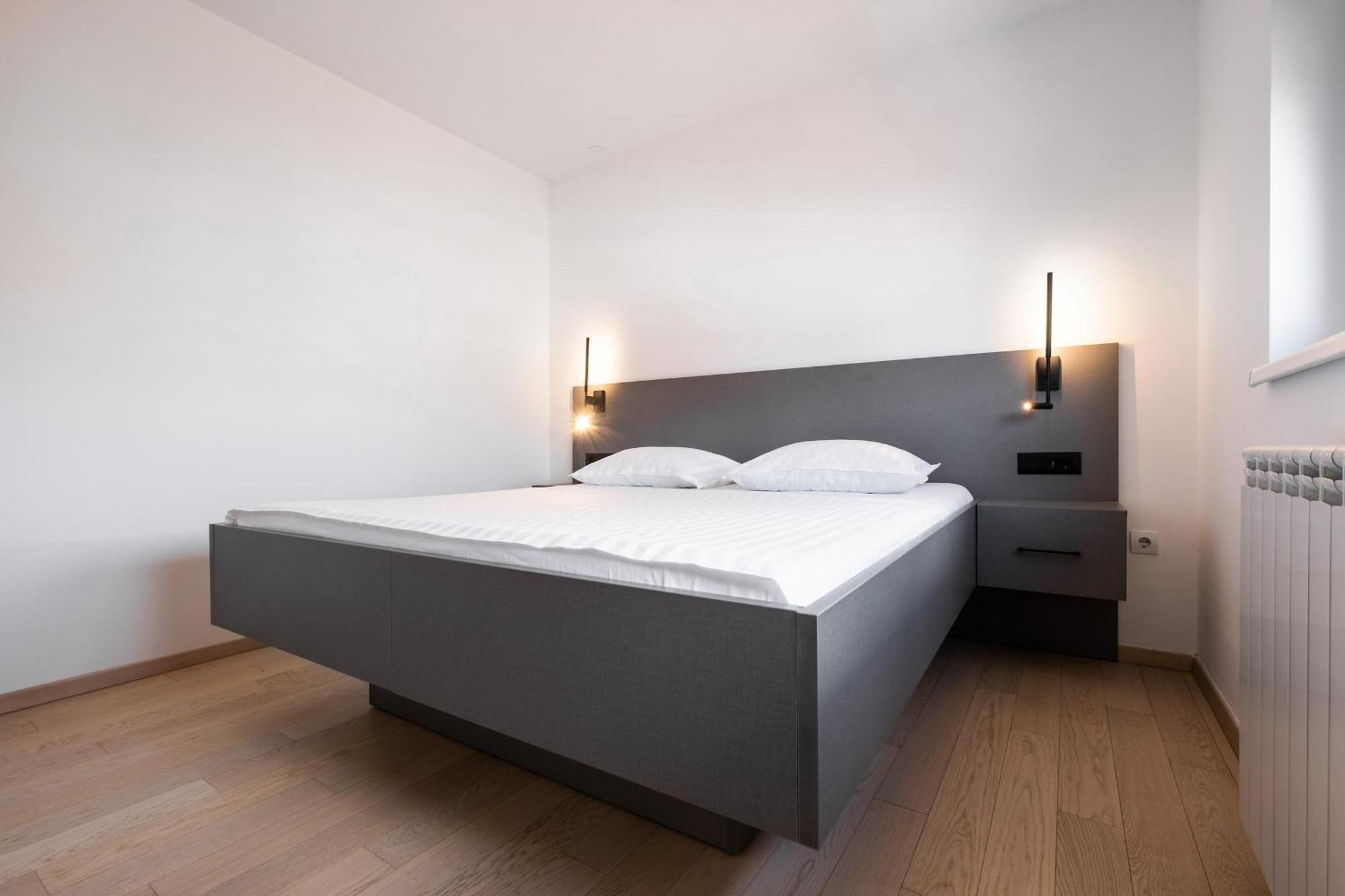 Apartment Zagreb, 0-24, Self Service Check-In, Free Parking Ngoại thất bức ảnh